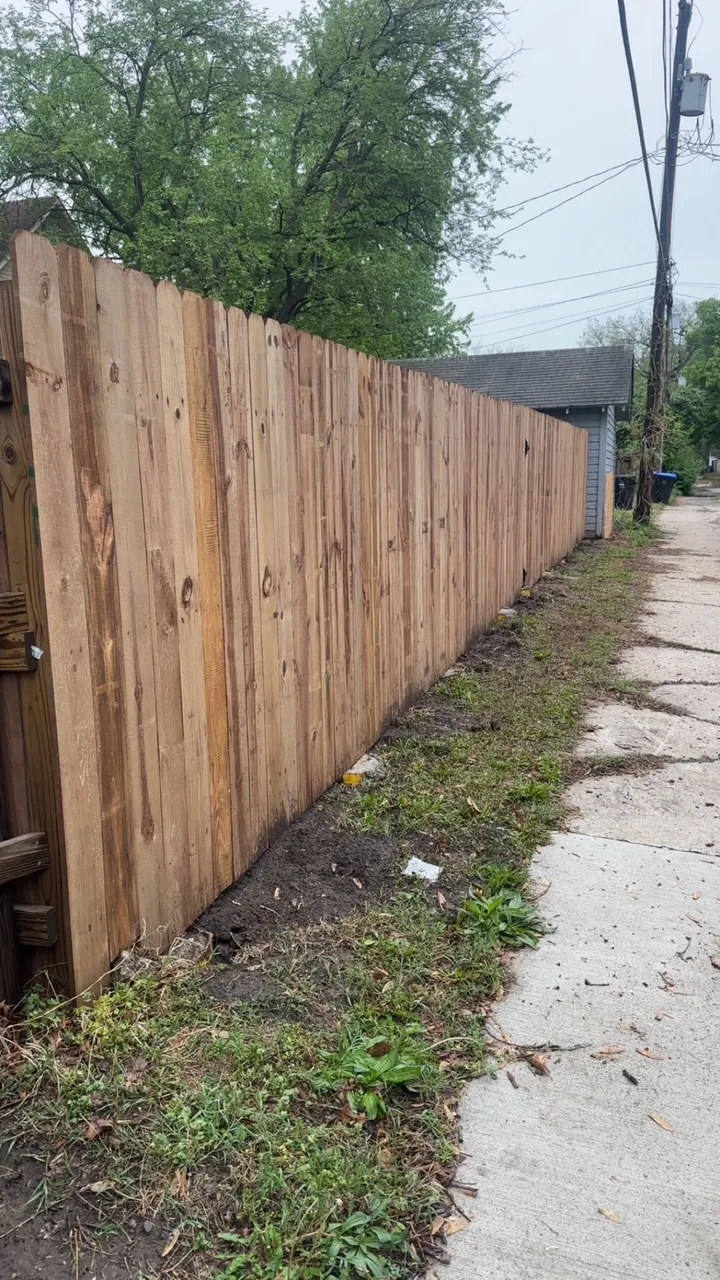 Fencing project photo 2 by Callico Development Group